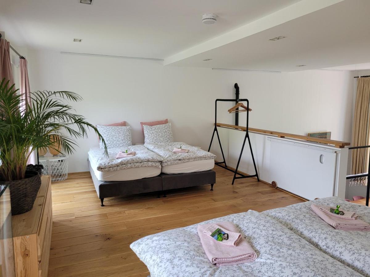 Mille Fleurs - Apartments Voeren Exterior photo